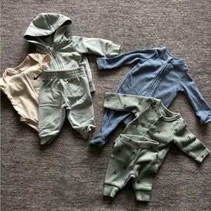 Nike Baby Neutral Color Hoodie & Mix-Matched Blue and Cream Onesies Set